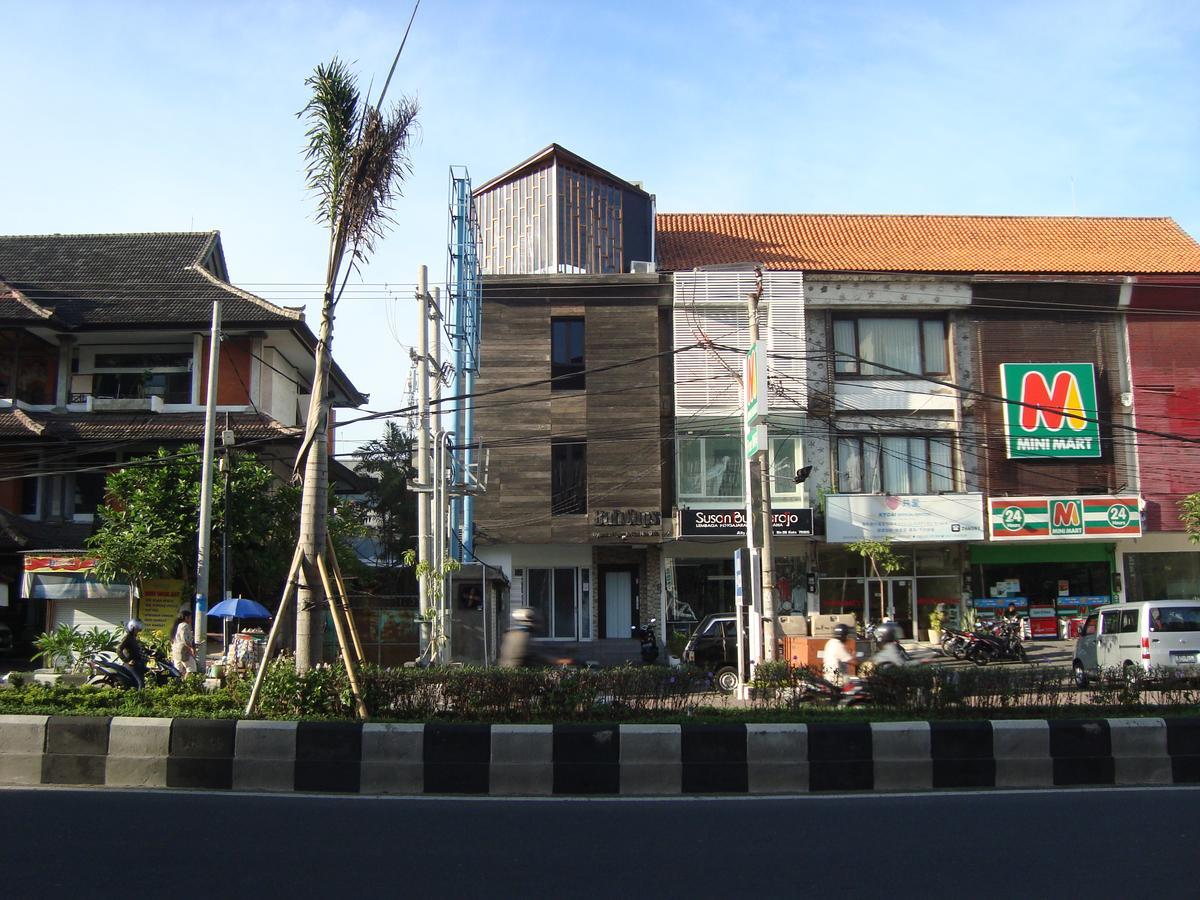 Bali Caps Hostel Kuta  Bagian luar foto